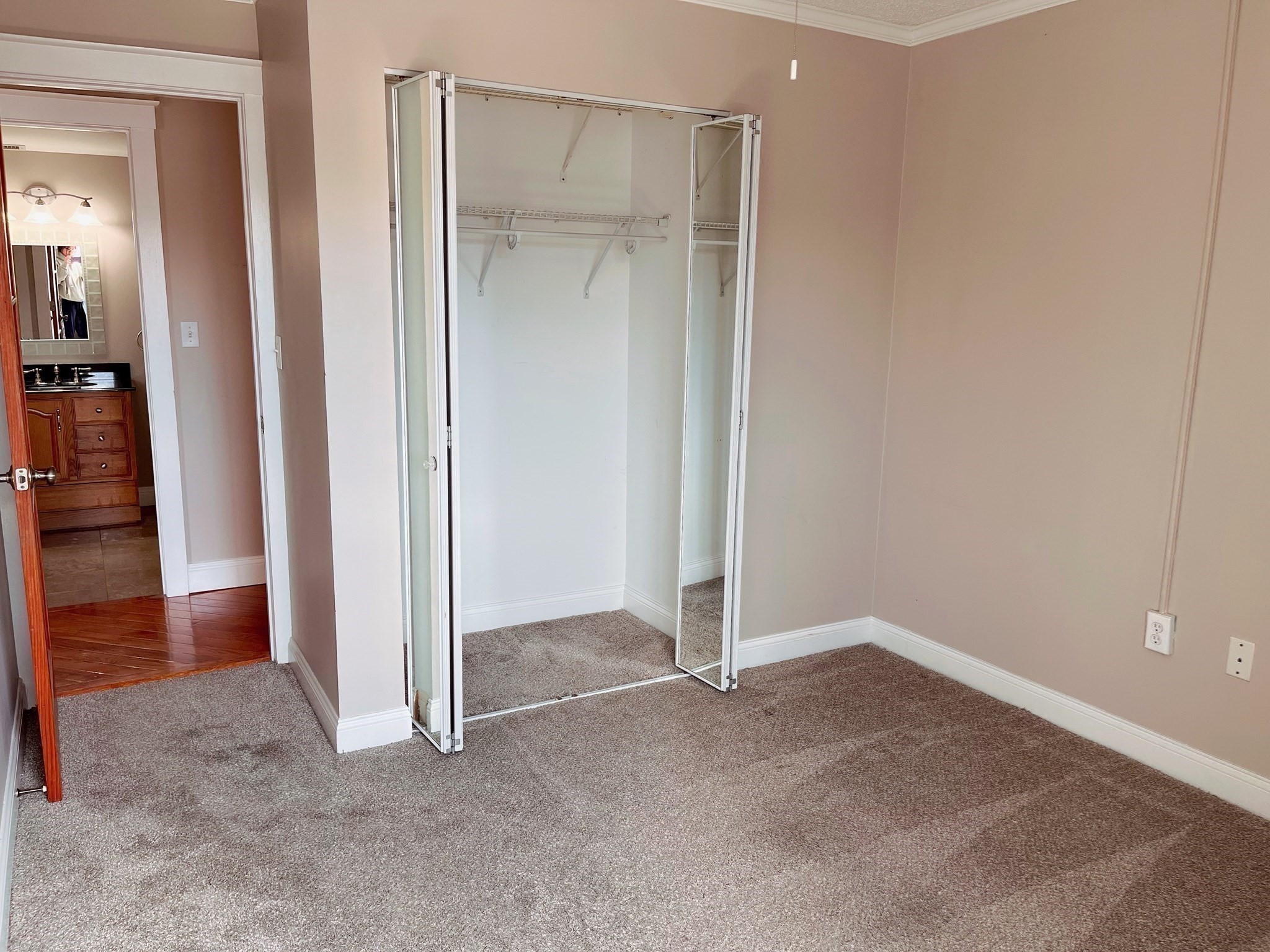 15 N Beacon St # 417 Property Photo 12