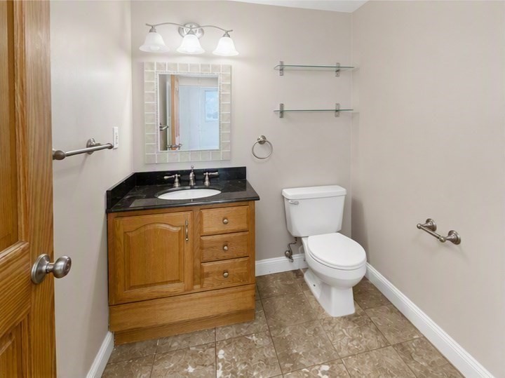 15 N Beacon St # 417 Property Photo 16