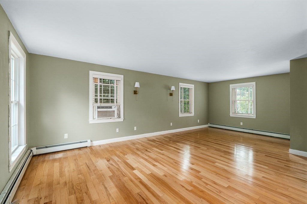 10 Donegal Circle Property Photo 6