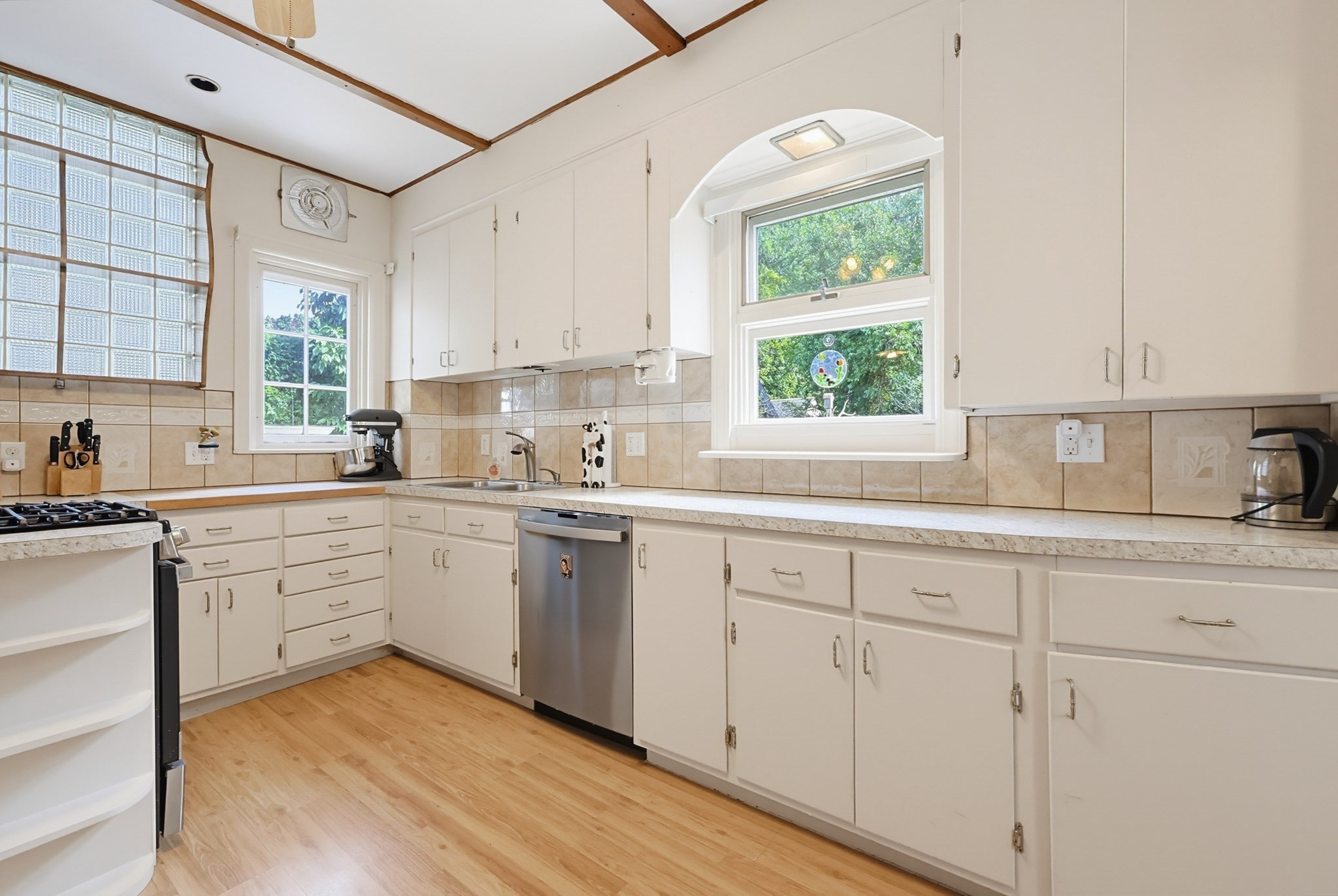 218 County St. Property Photo 13