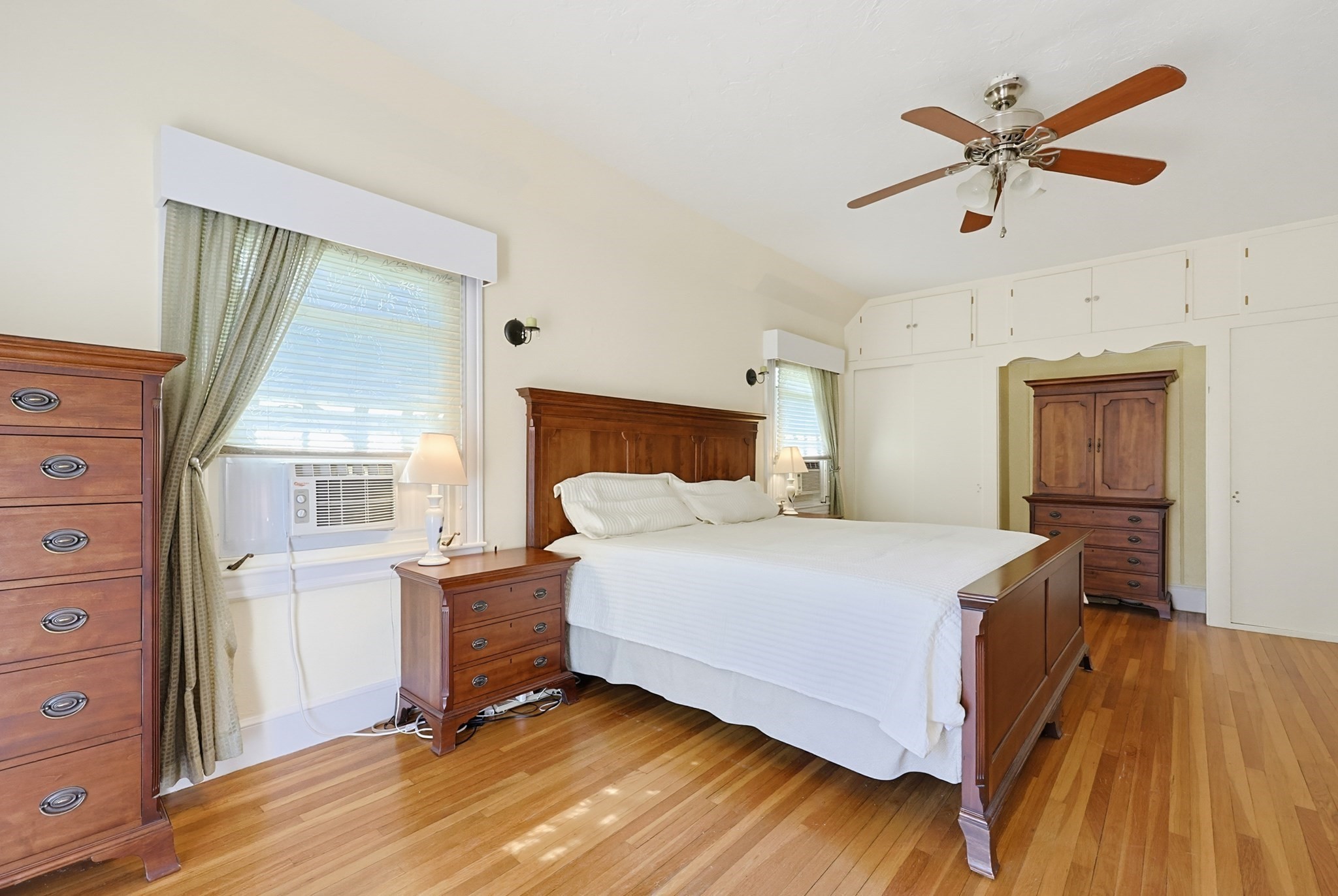 218 County St. Property Photo 22