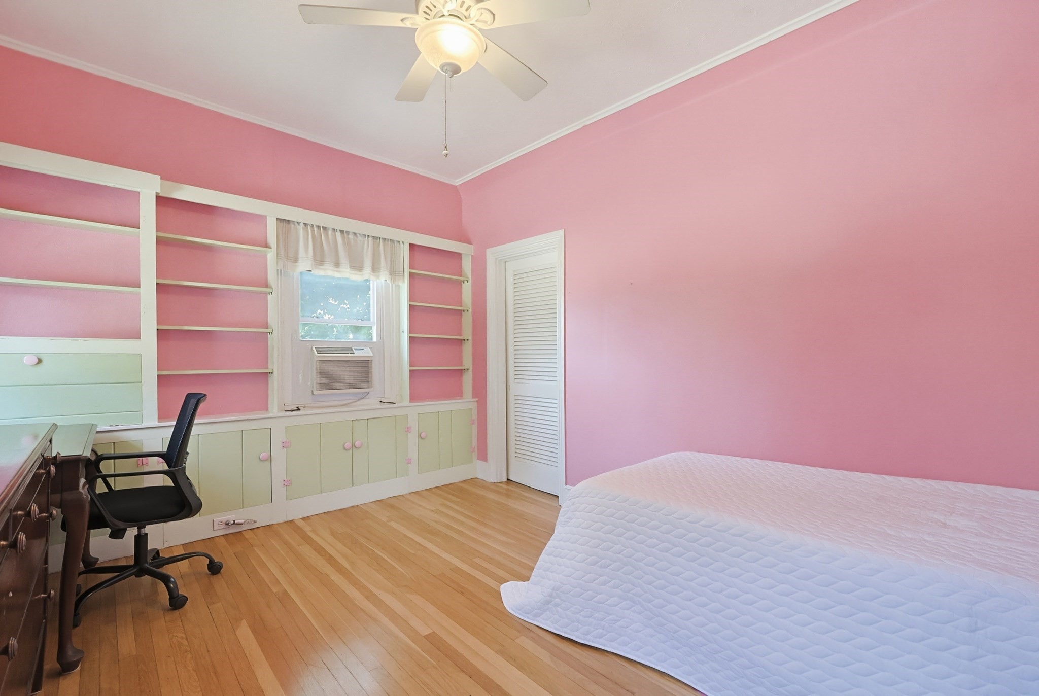 218 County St. Property Photo 26