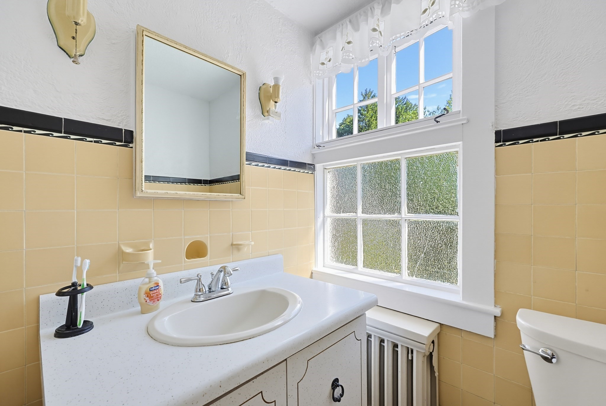 218 County St. Property Photo 27