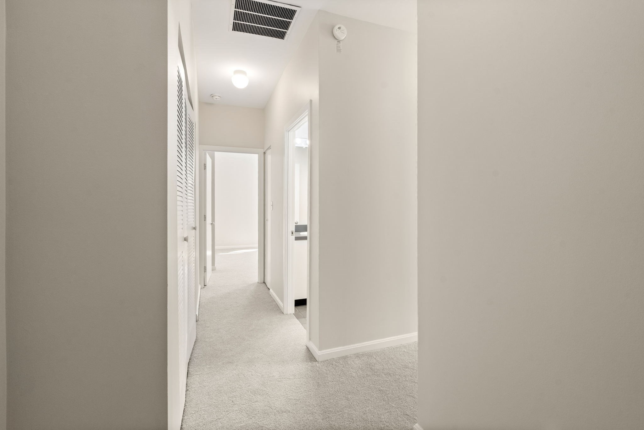 218 Thorndike St # 208b Property Photo 6