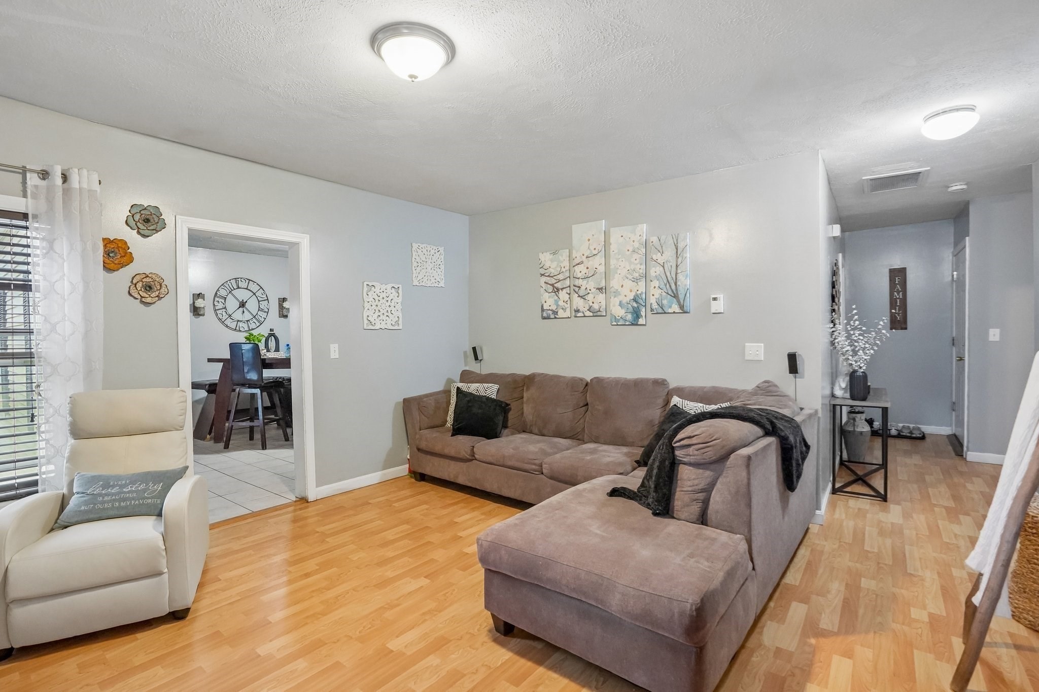 112 Fremont St Property Photo 4
