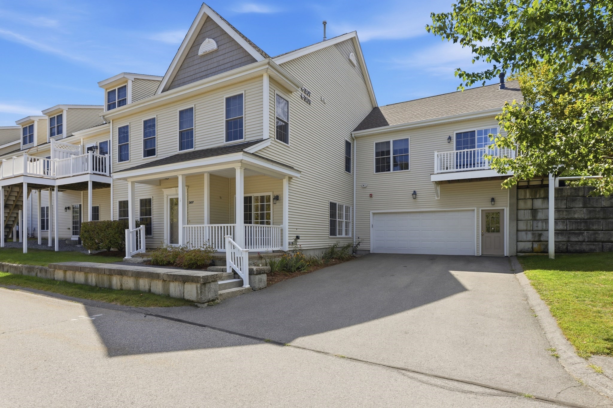 307 Autumn Ridge Dr # 307 Property Photo 1
