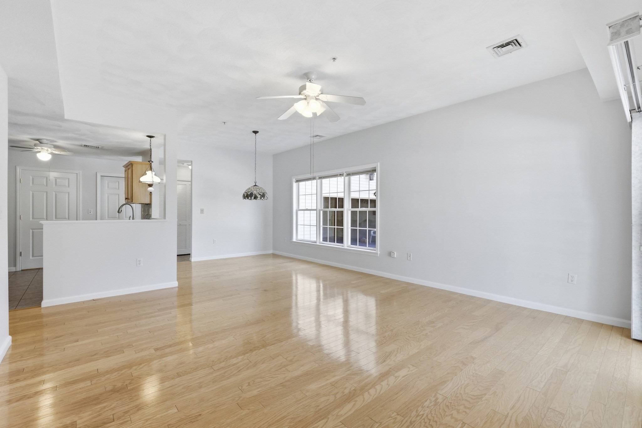 307 Autumn Ridge Dr # 307 Property Photo 6