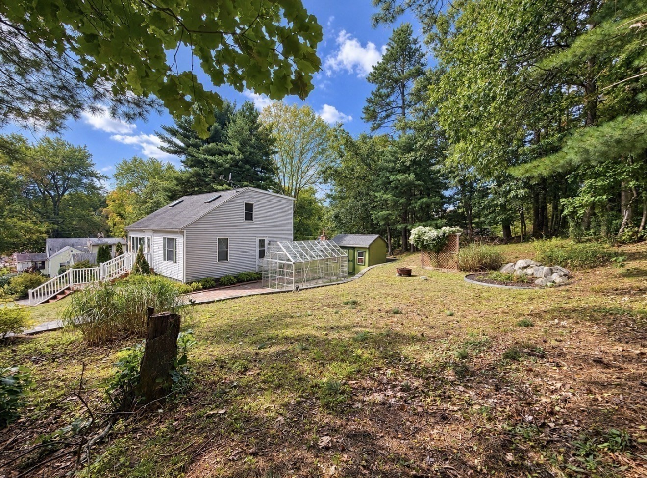 6 North Lane Property Photo 2
