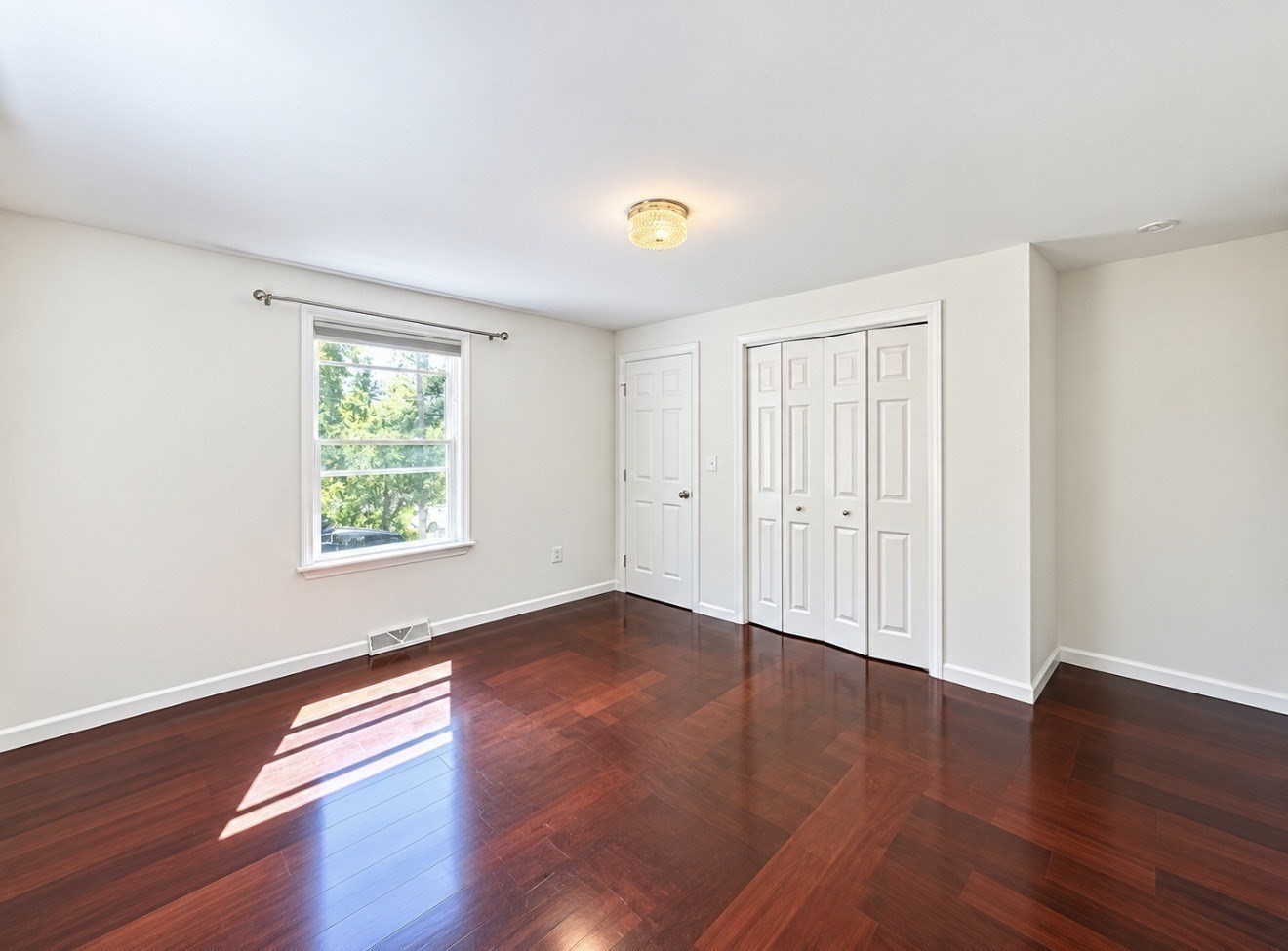 6 North Lane Property Photo 14
