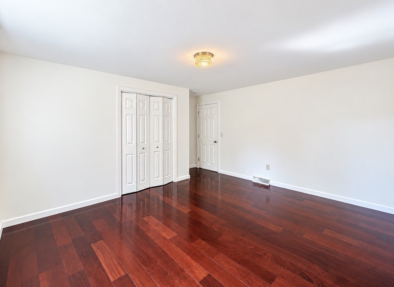 6 North Lane Property Photo 15