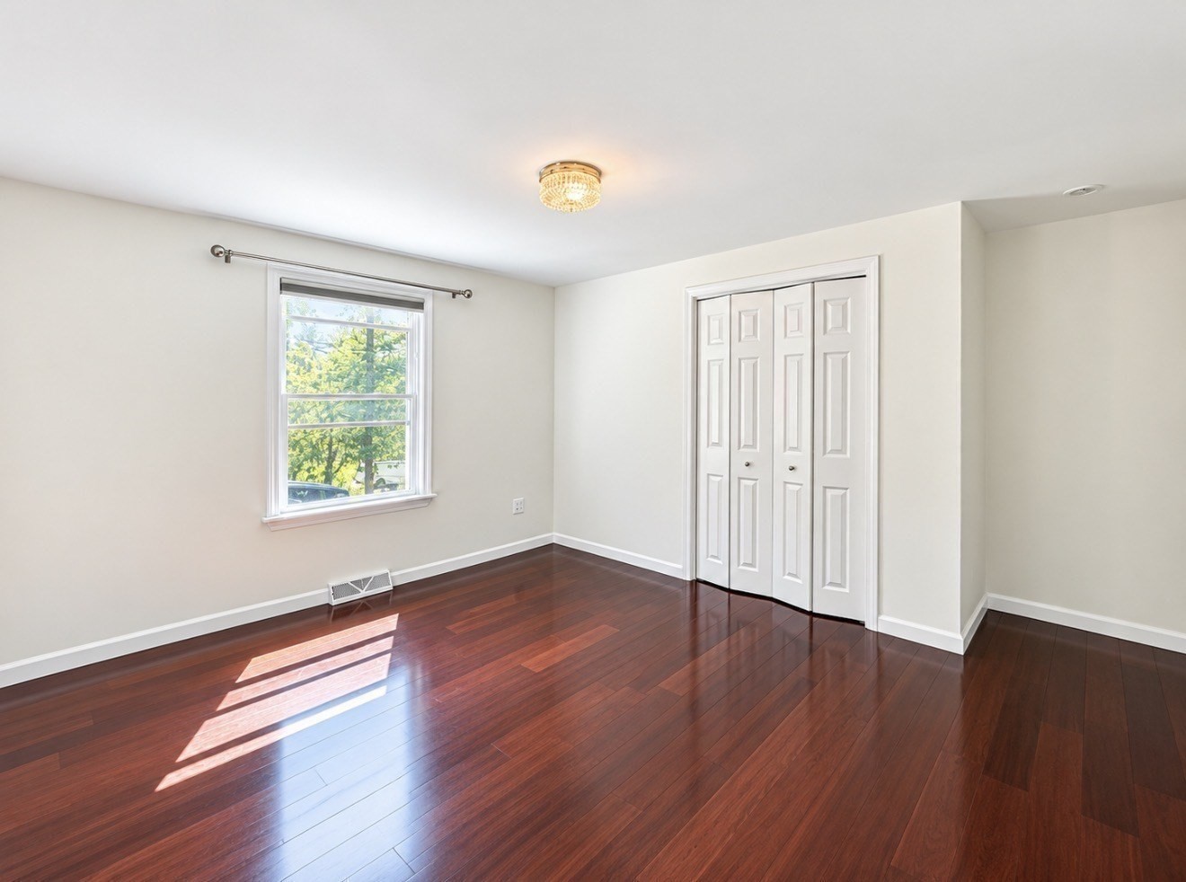 6 North Lane Property Photo 16