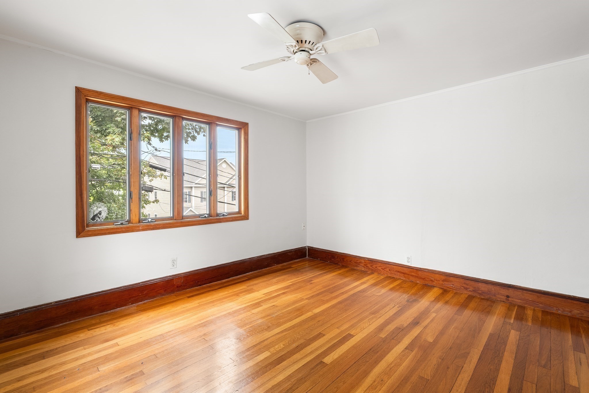 94 Hibbert St Property Photo 28