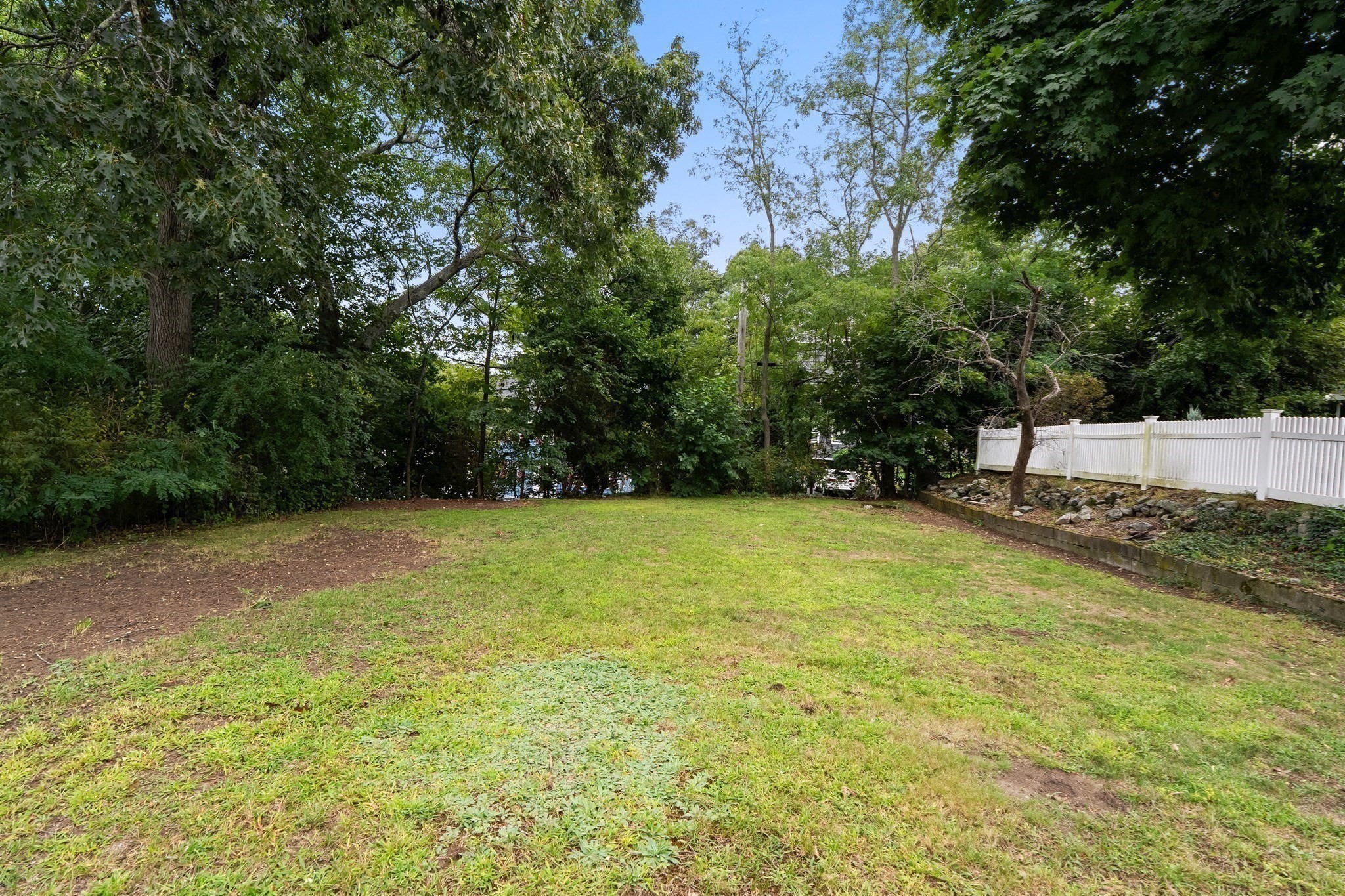 94 Hibbert St Property Photo 35