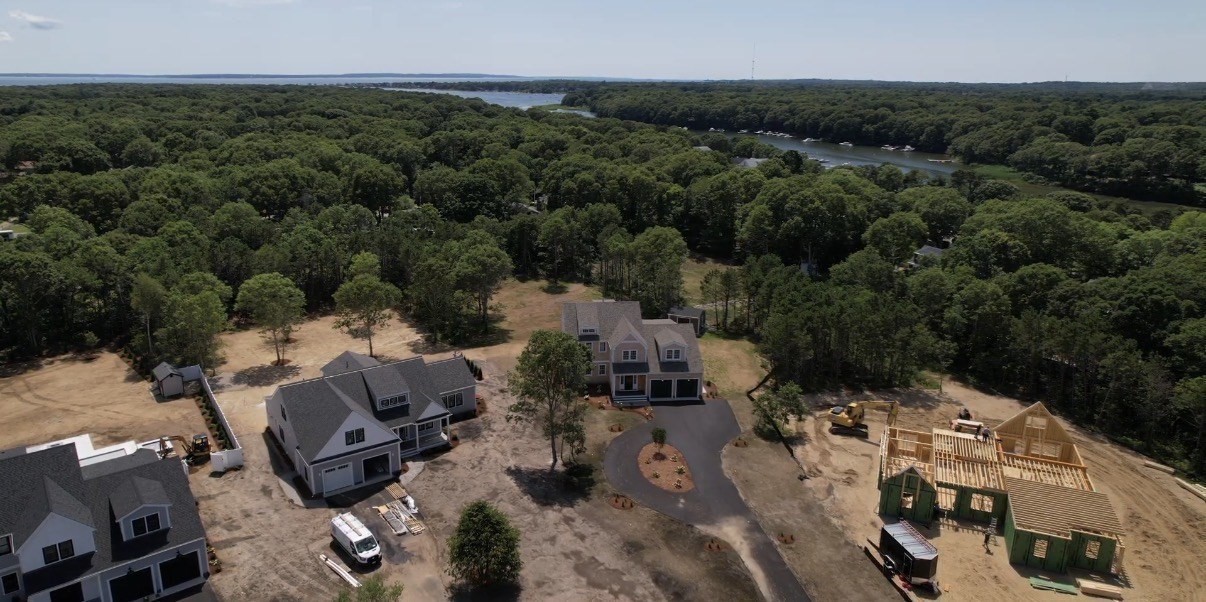 1 Sailaway Lane Property Photo 12