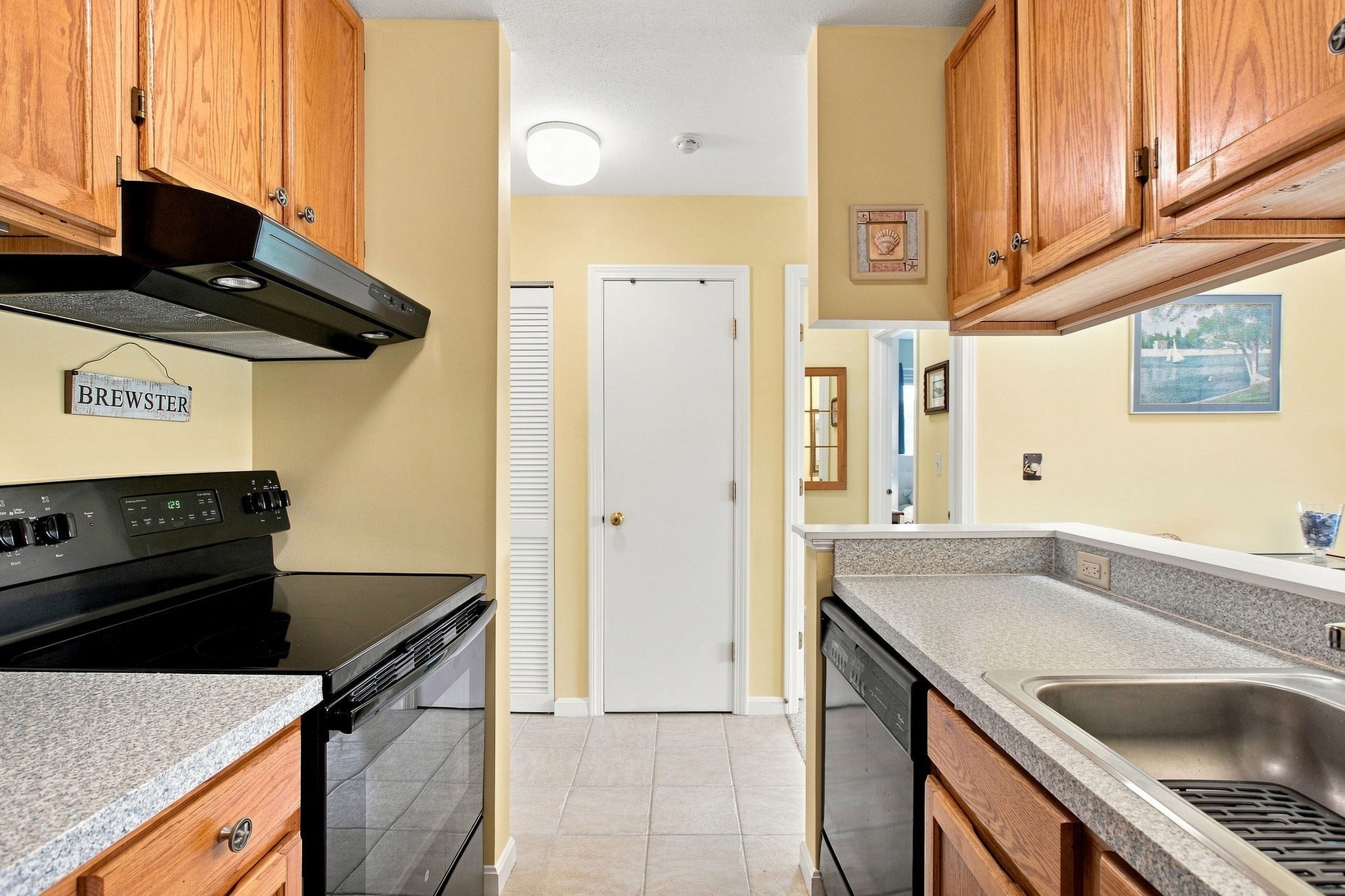 62 Fletcher Ln # A Property Photo 7