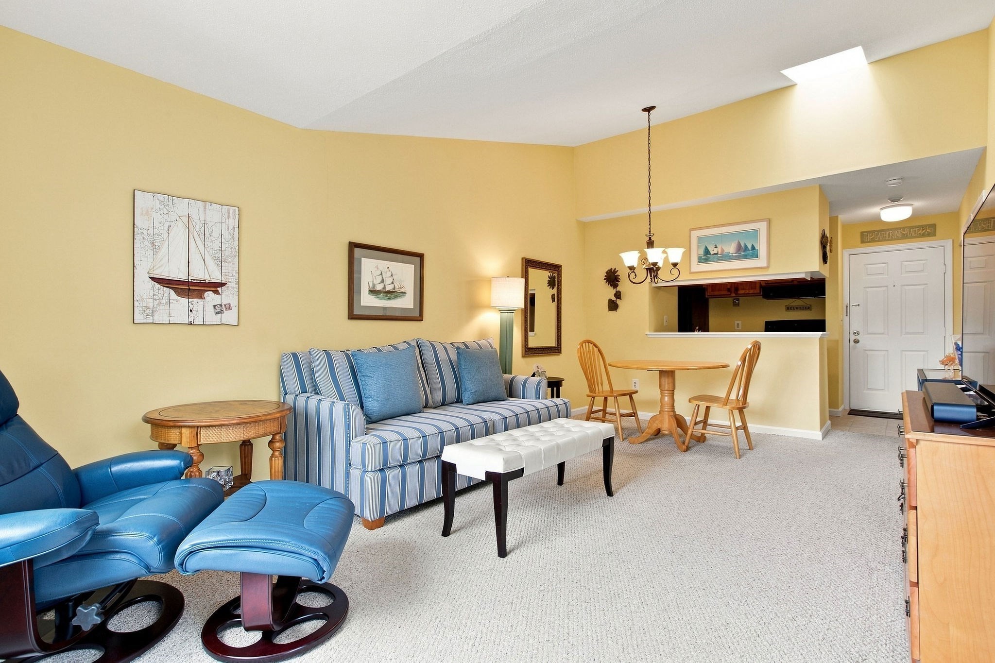 62 Fletcher Ln # A Property Photo 18