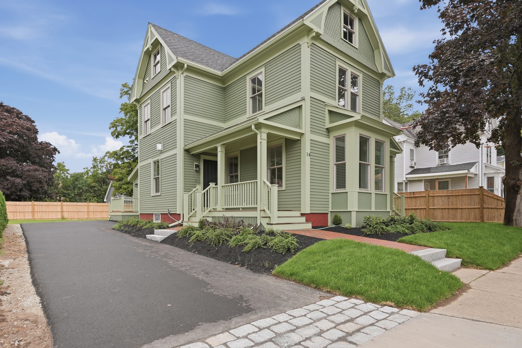 14 Maple Property Photo 1