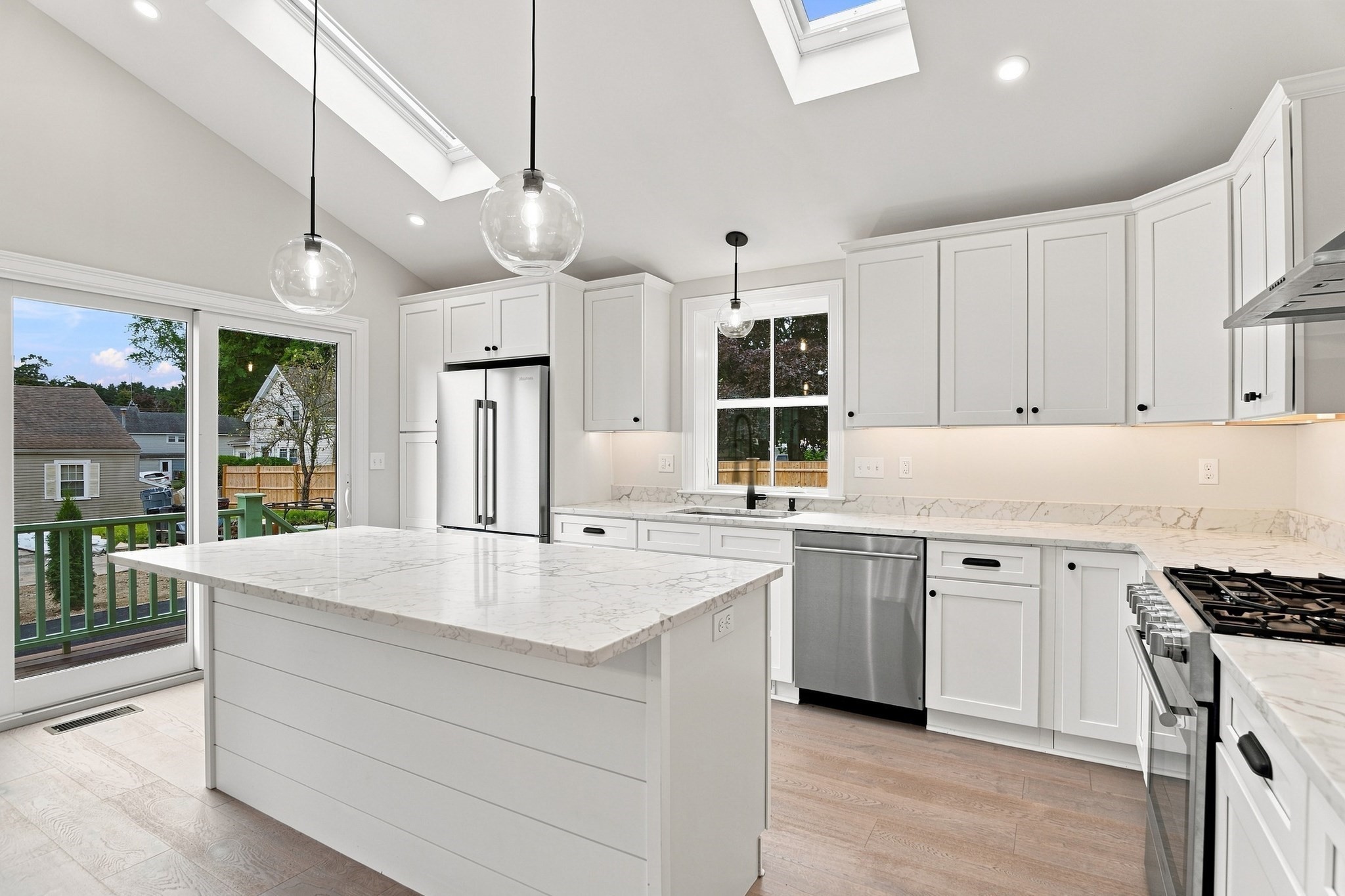 14 Maple Property Photo 5