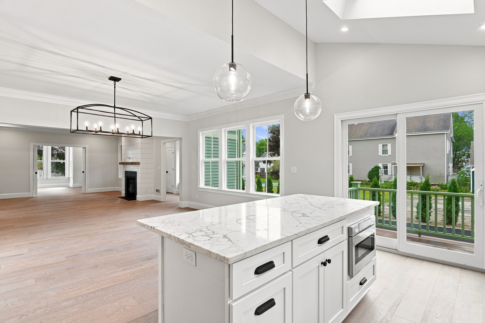 14 Maple Property Photo 6