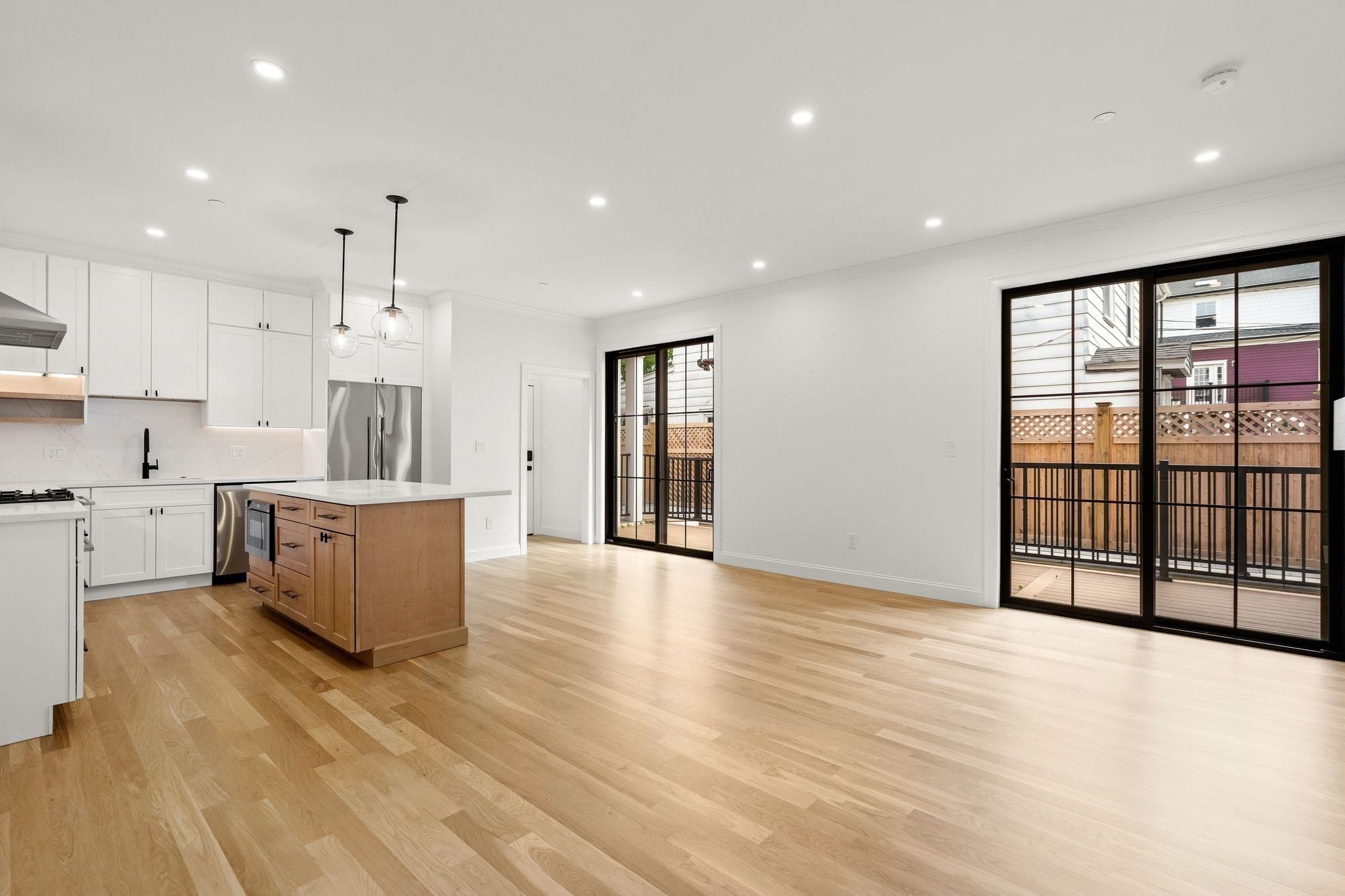 27 Shepard St # 3 Property Photo 8