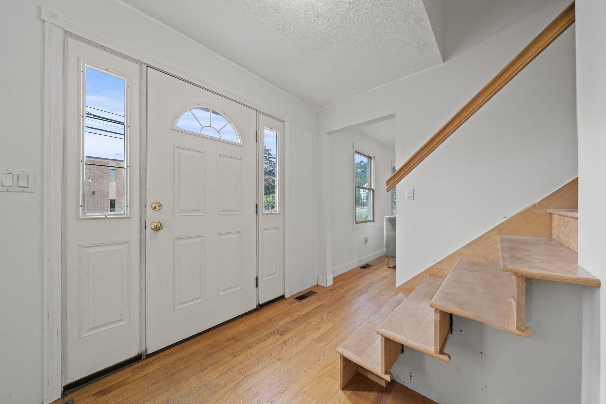 119 Winn Street Property Photo 4