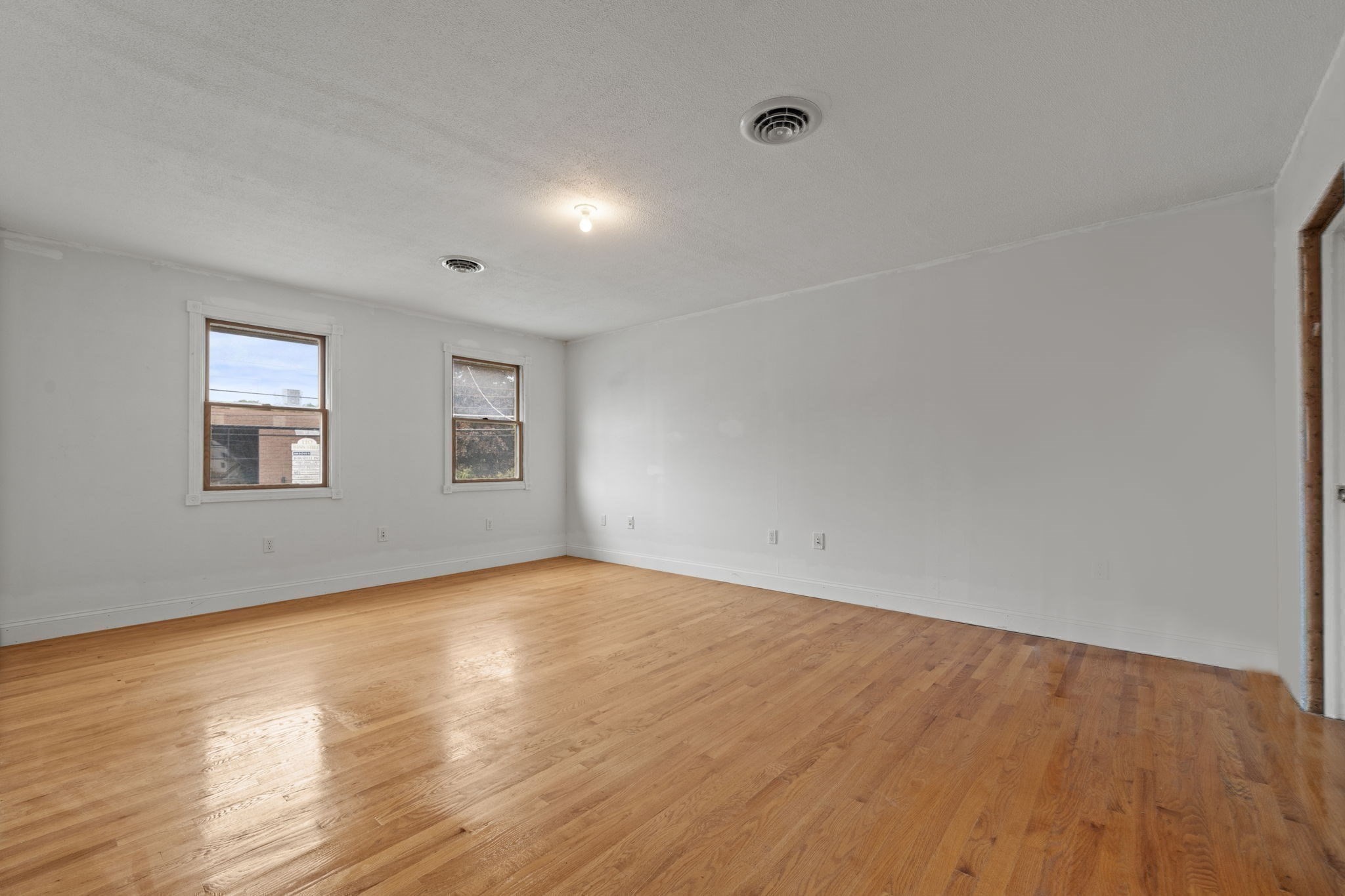 119 Winn Street Property Photo 32