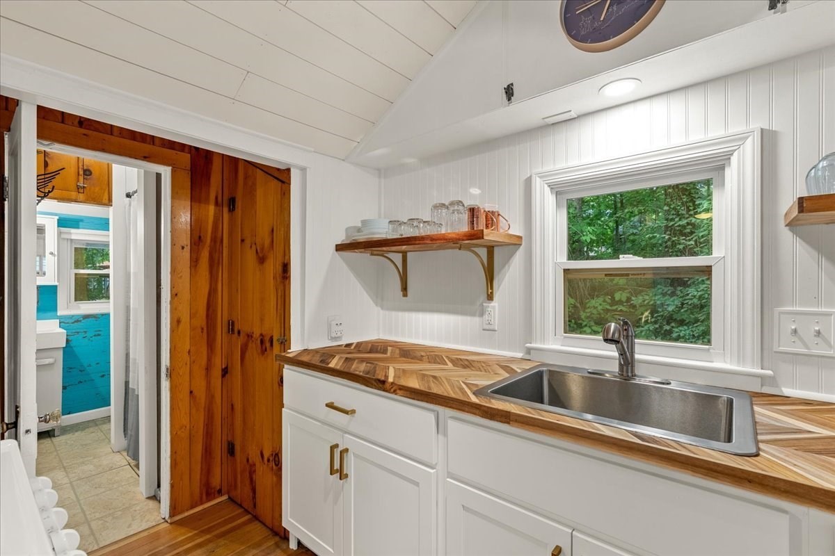 207 Bartlett Rd Property Photo 13