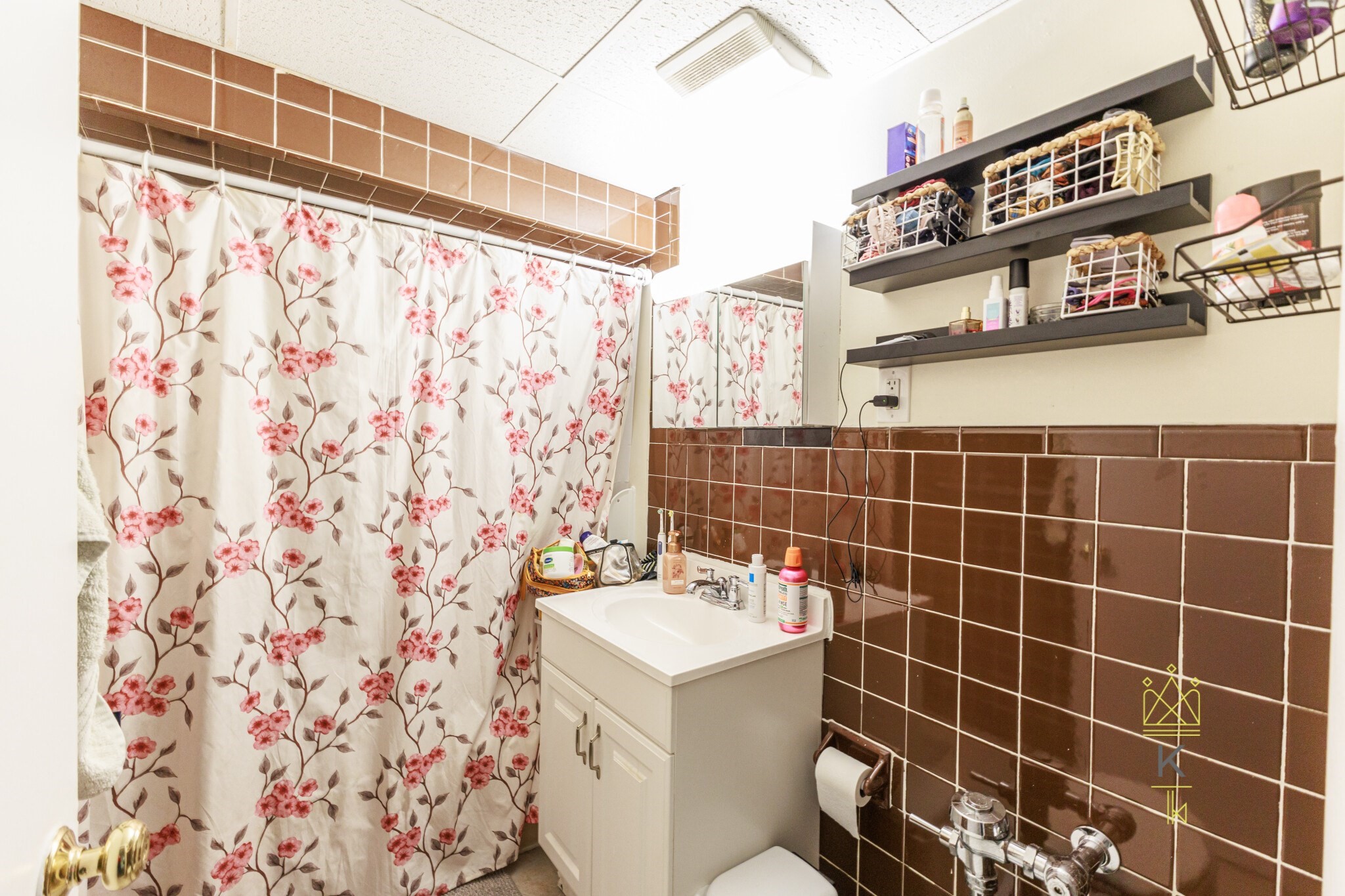 36 Park St # B10 Property Photo 7