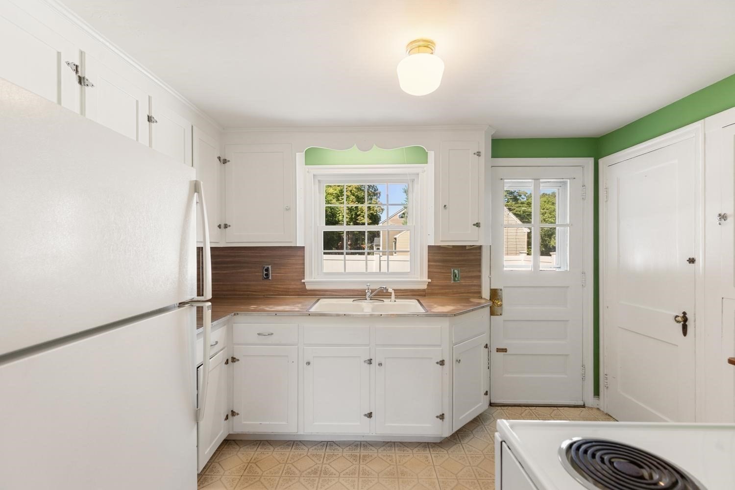 159 Howard Street Property Photo 15