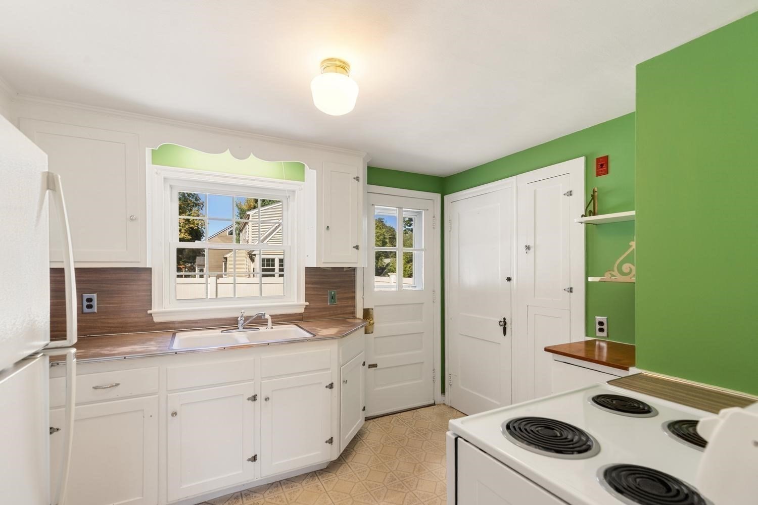159 Howard Street Property Photo 16
