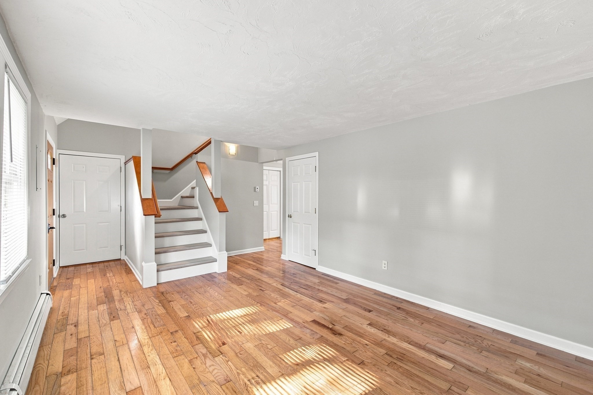 90 Waterhouse Drive # A Property Photo 3