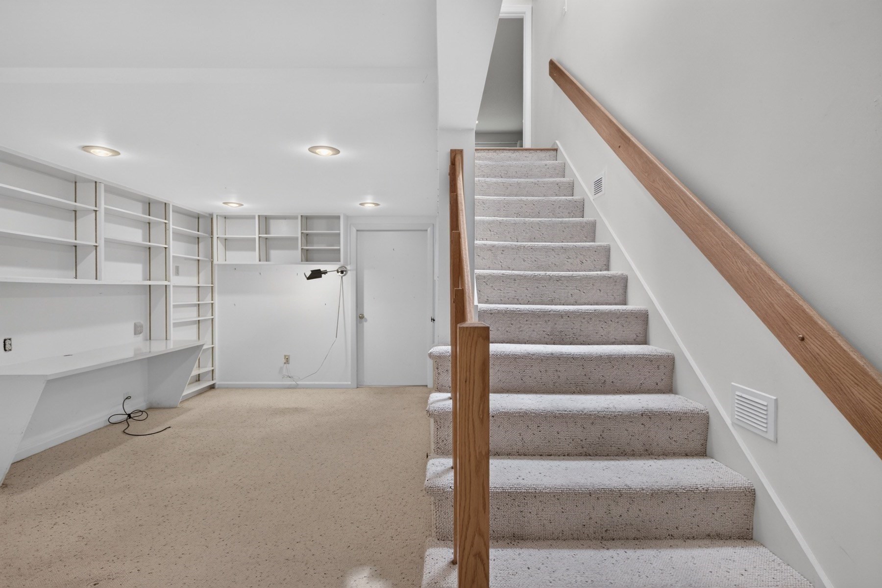 238 Seaward Bend # 238 Property Photo 33