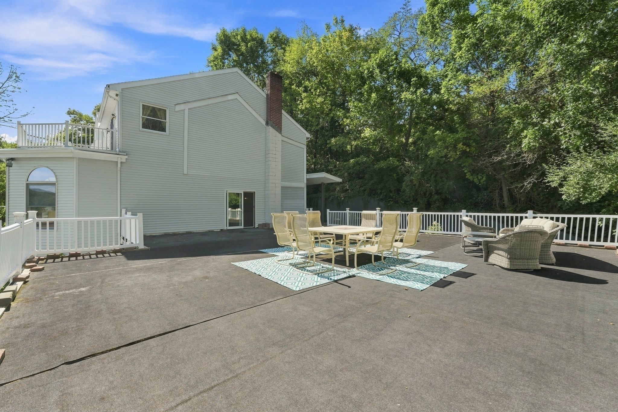 8 Bayberry Ln Property Photo 12