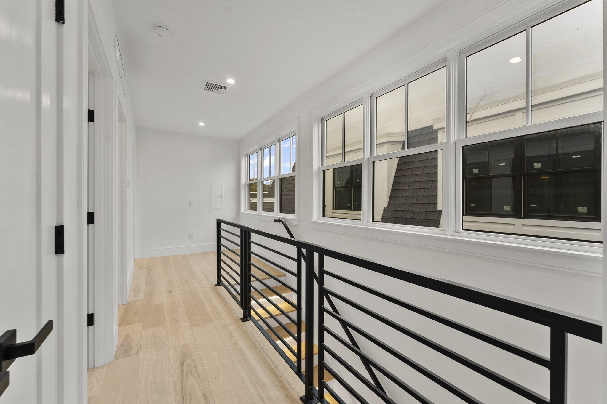 327 Alewife Brook Pkwy # B Property Photo 16