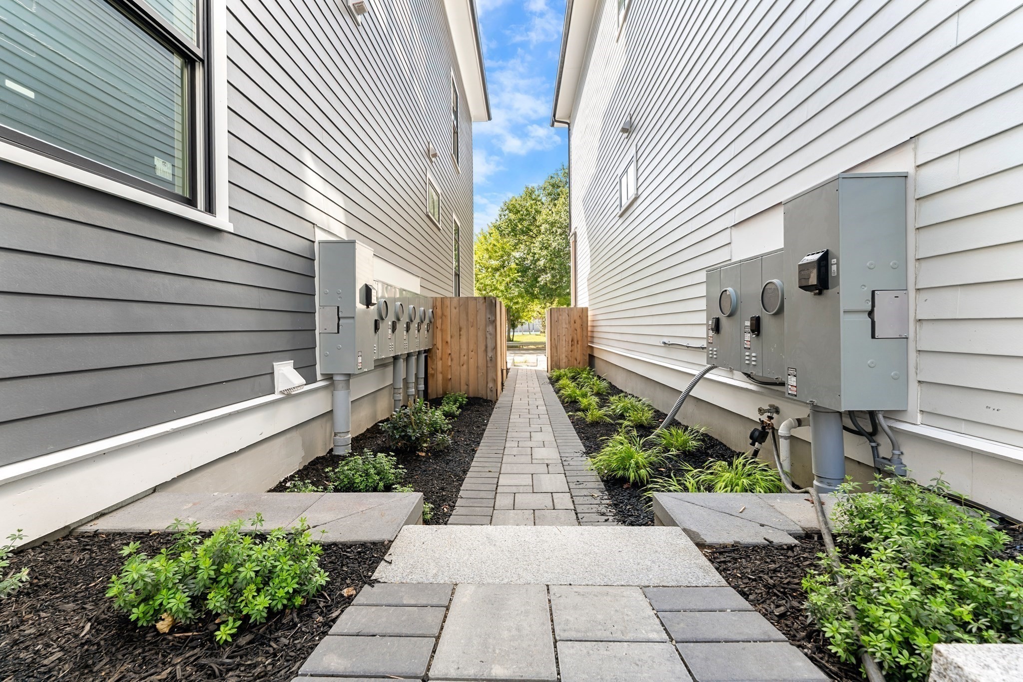 327 Alewife Brook Pkwy # B Property Photo 41