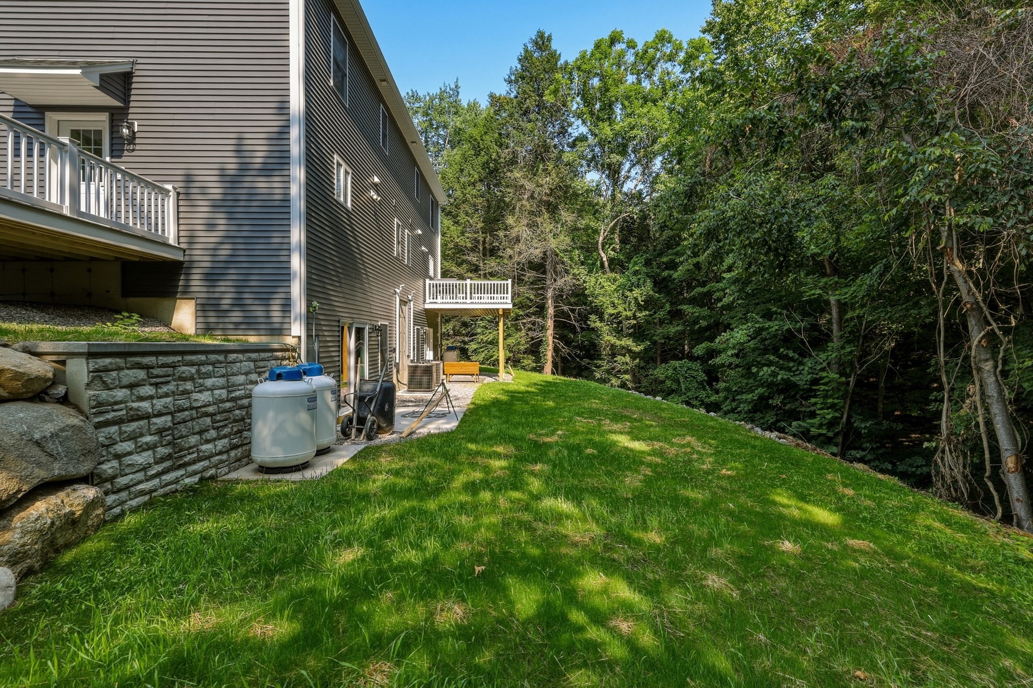 16 Gunn Rd. Ext # B Property Photo 9