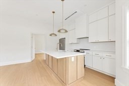 3915 Washington Street # 2 Property Photo 1