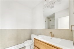 3915 Washington Street # 2 Property Photo 12
