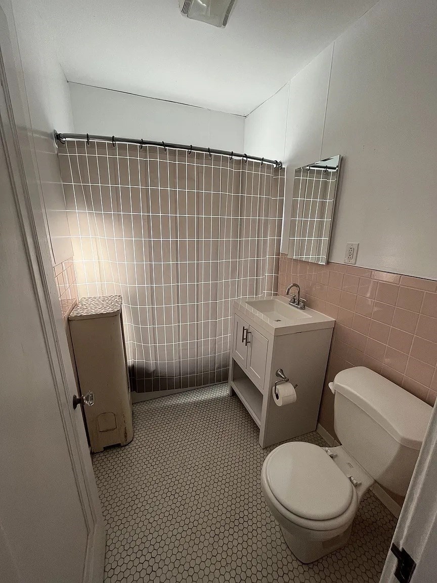 47 Claymoss Rd # 1 Property Photo 10