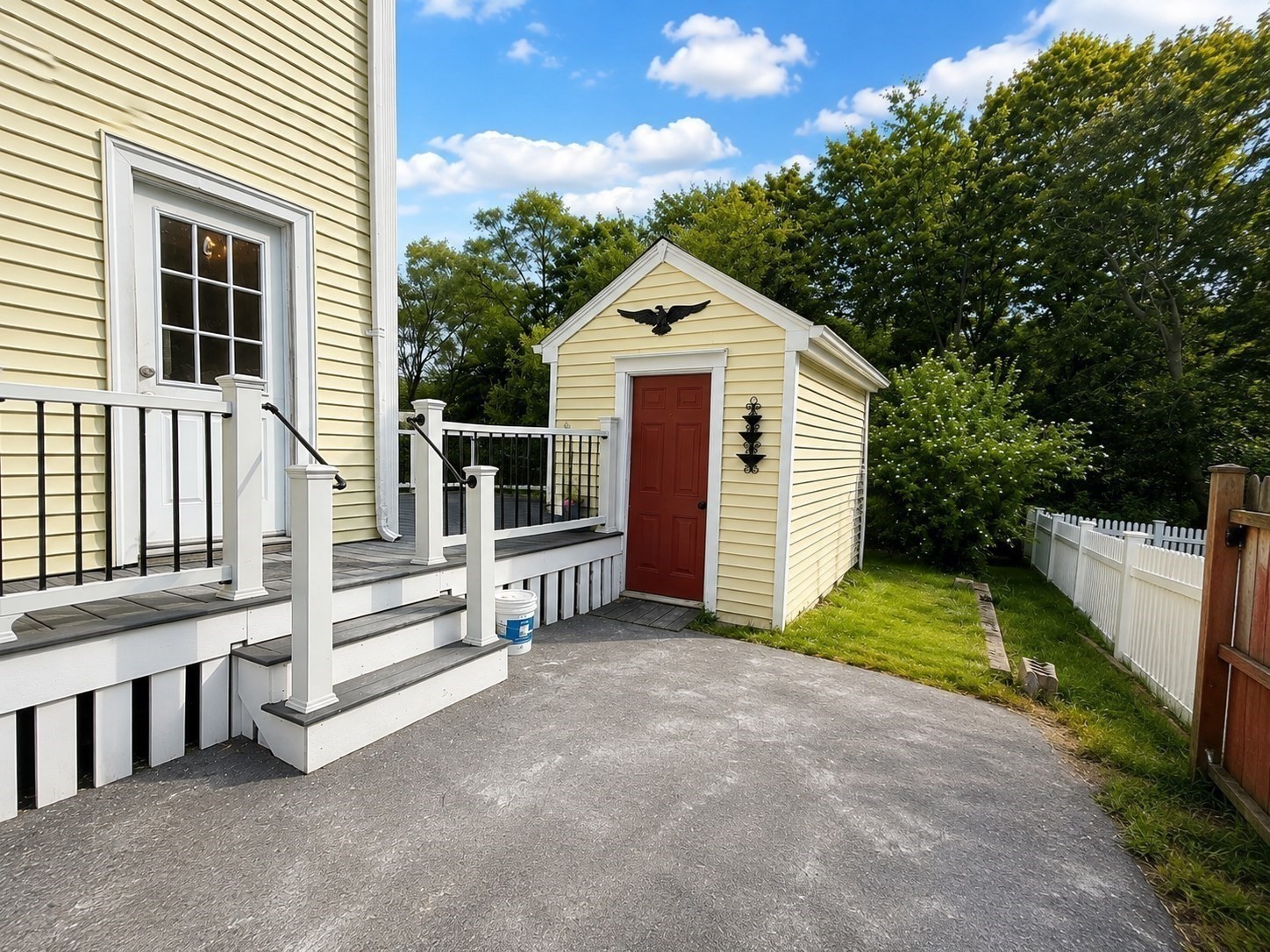 16 Hazelnut Pl # 16 Property Photo 16