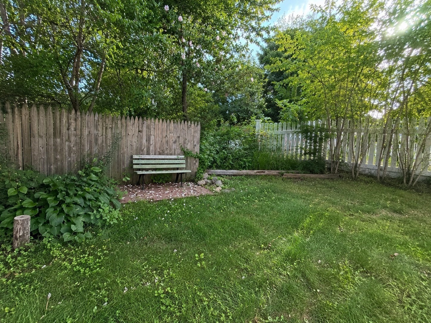 16 Hazelnut Pl # 16 Property Photo 18
