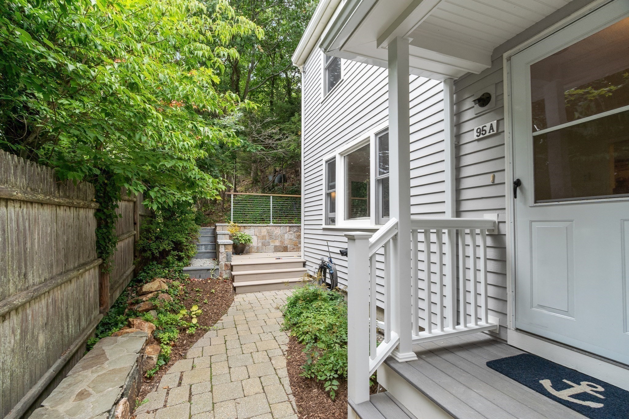 95 Pine St # A Property Photo 2