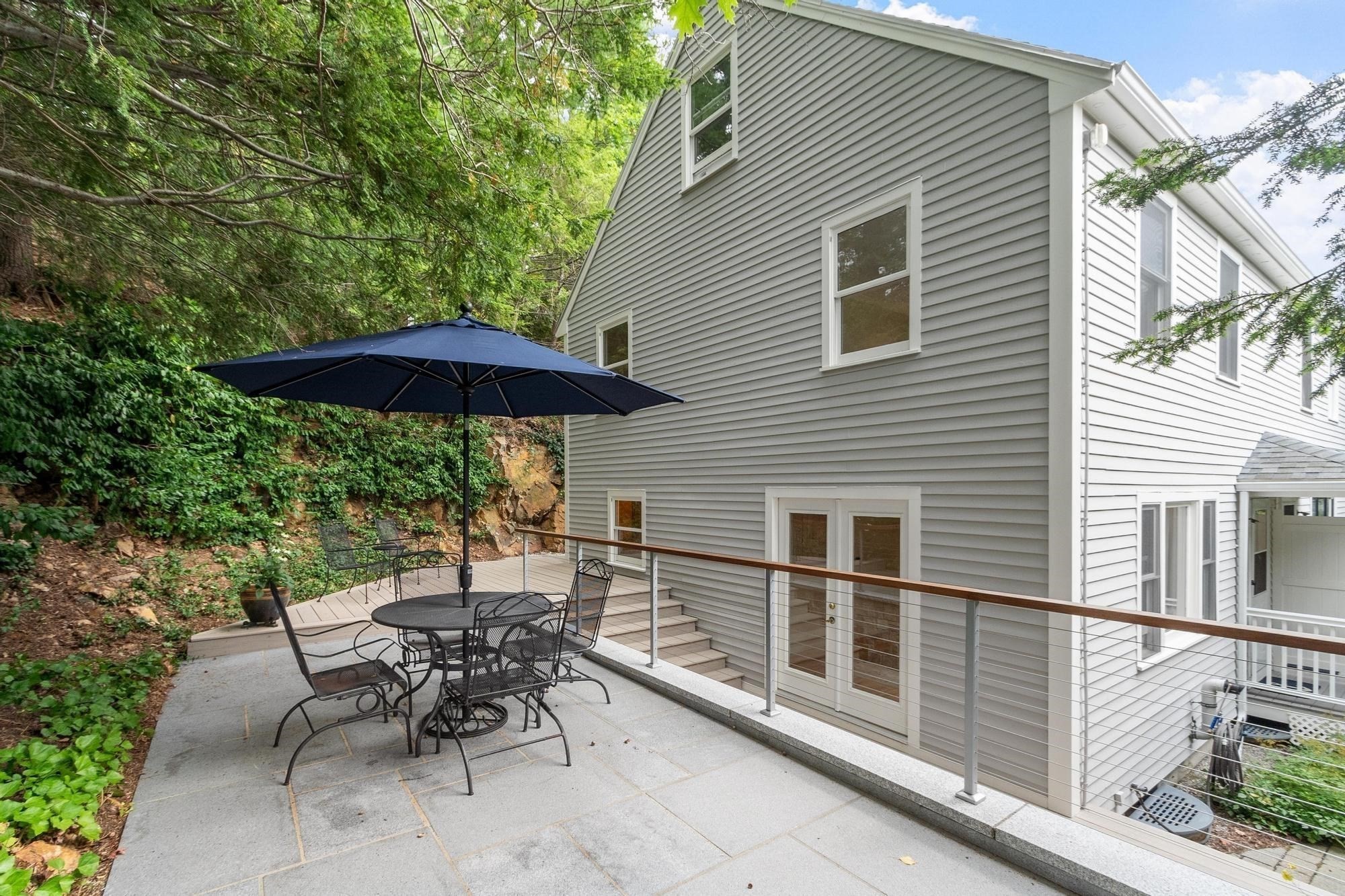 95 Pine St # A Property Photo 18
