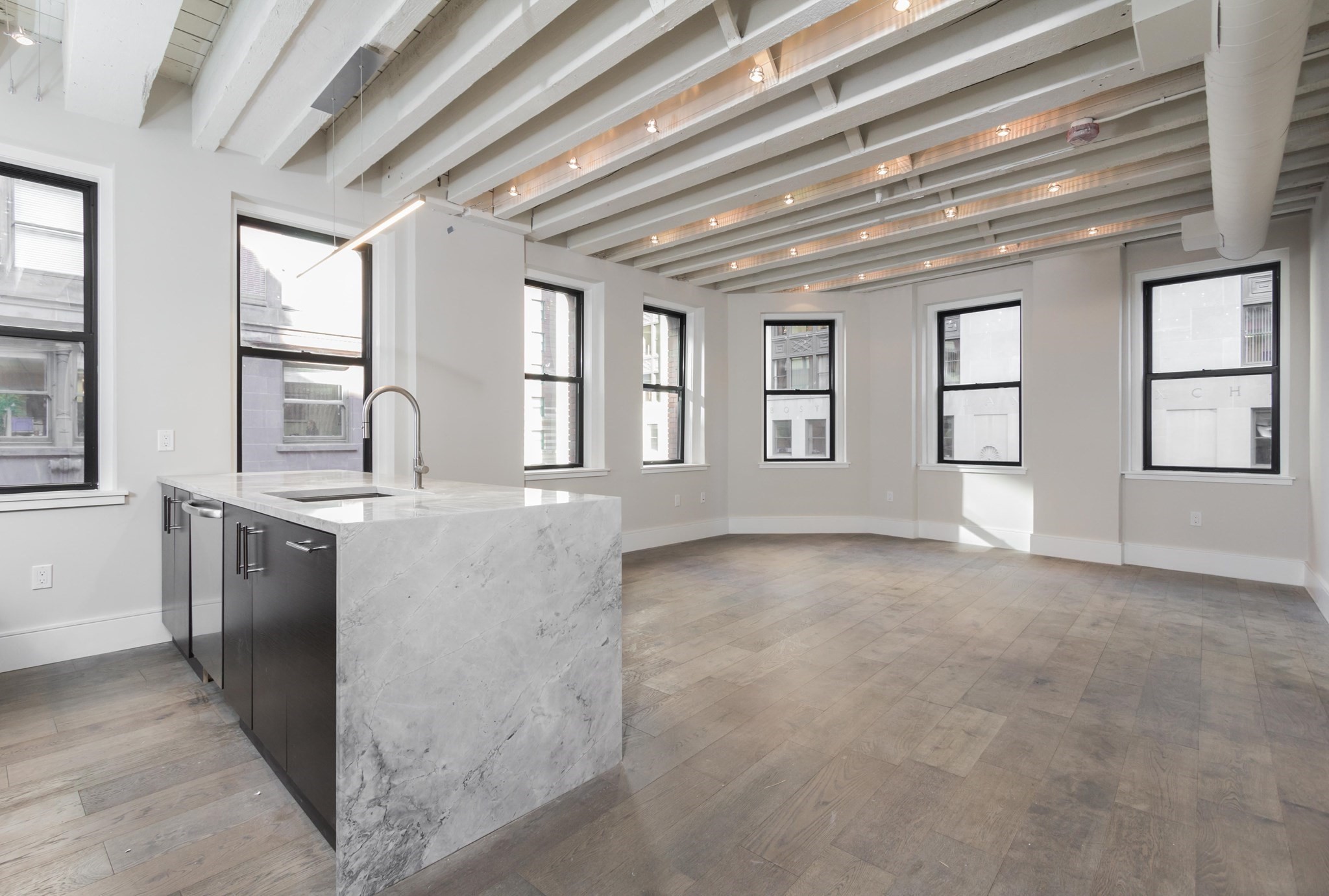 45 Broad St Property Photo 2