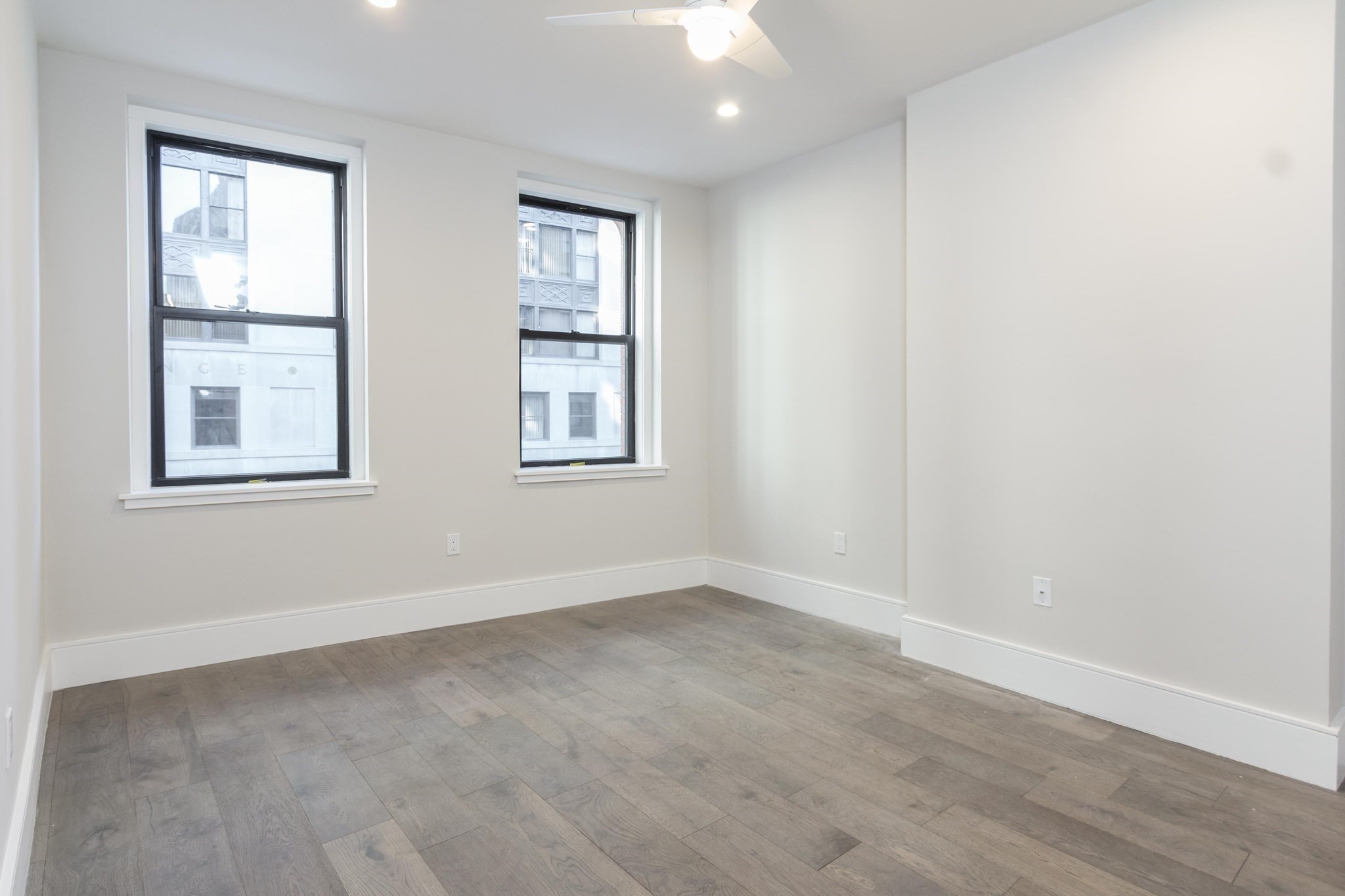45 Broad St Property Photo 15