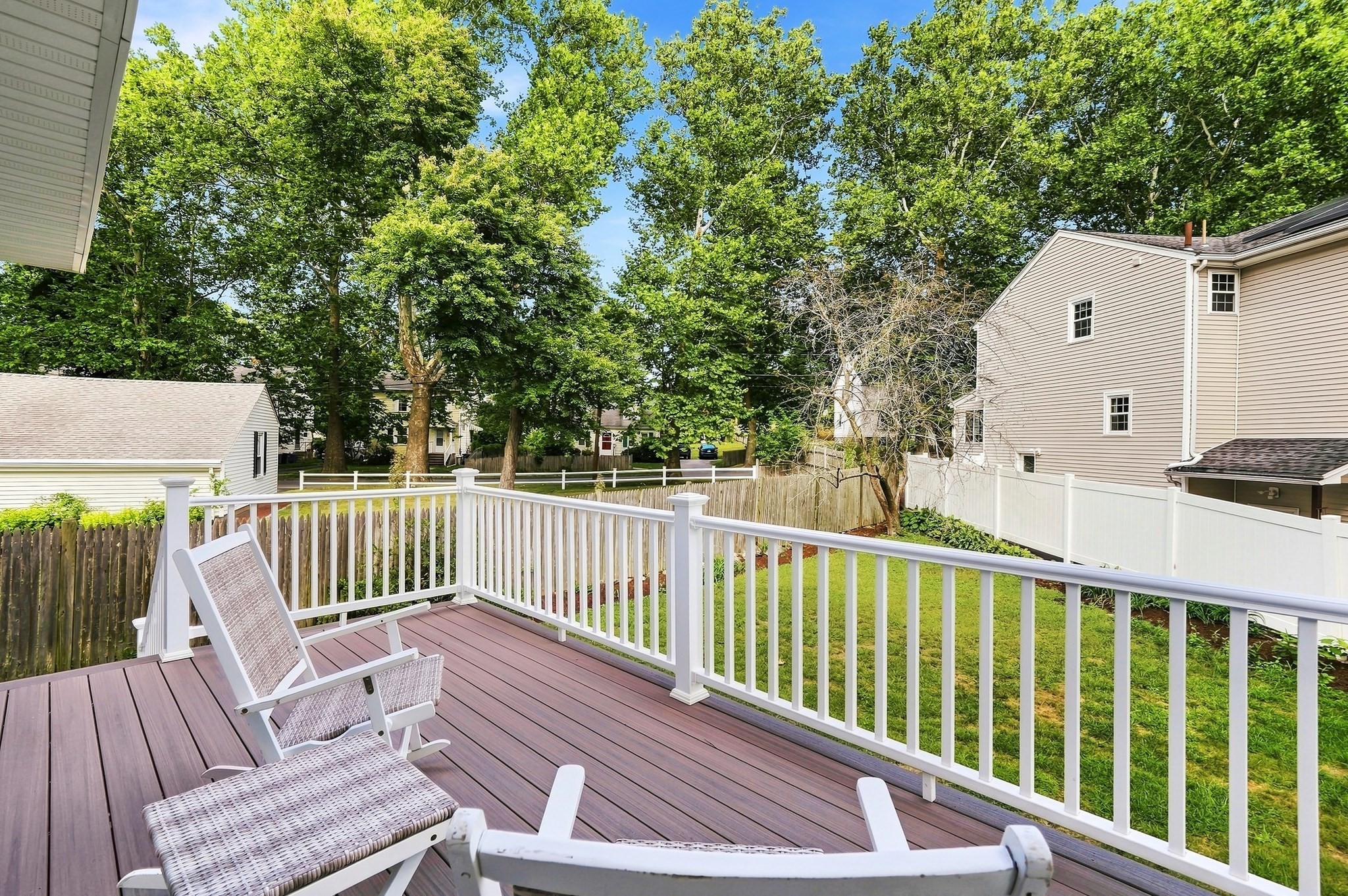 438 Waltham St Property Photo 41