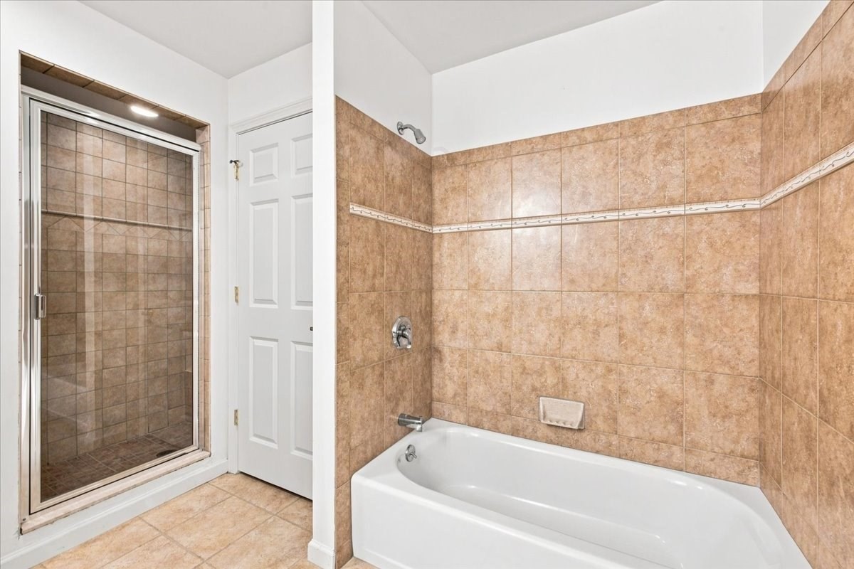 989 East St # 303 Property Photo 26