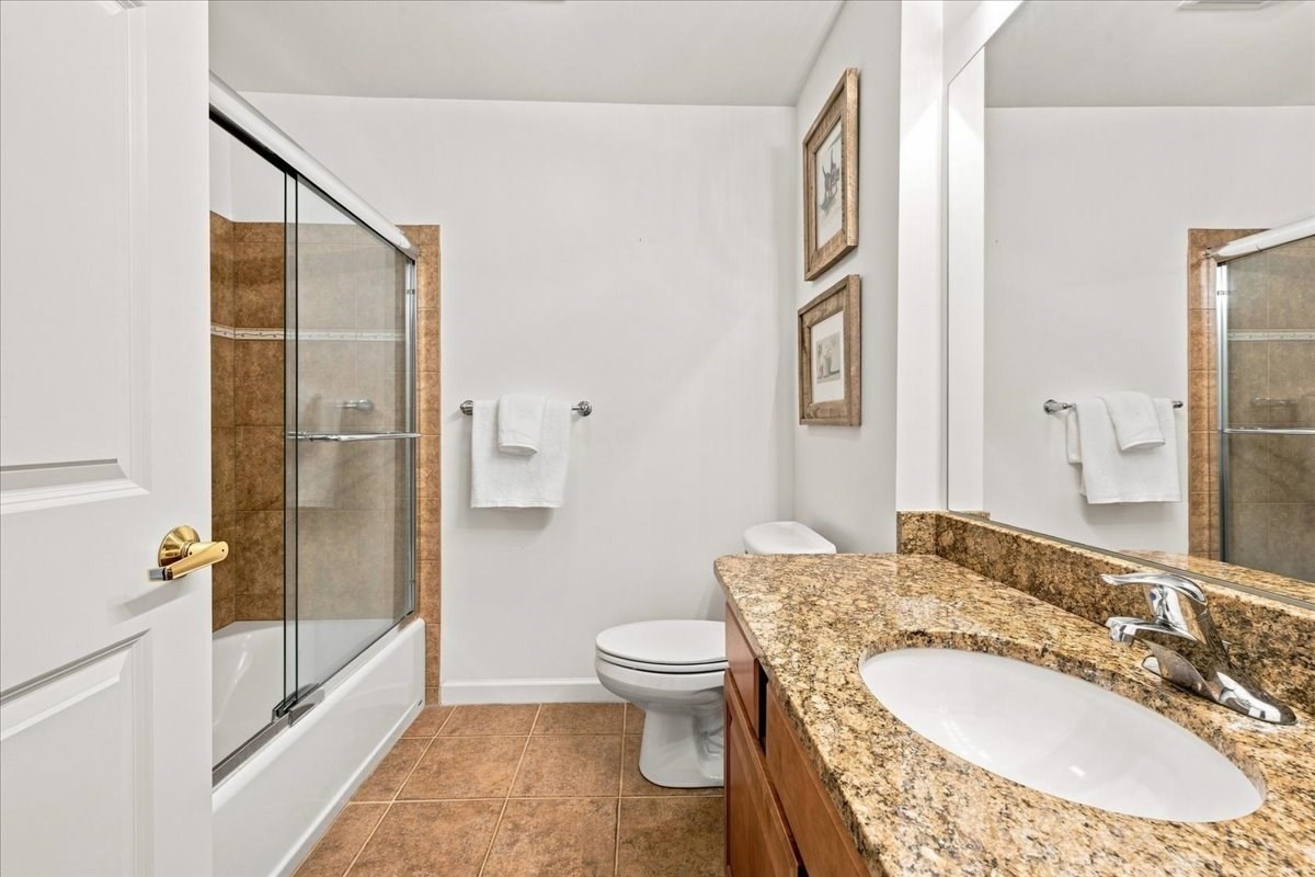 989 East St # 303 Property Photo 29
