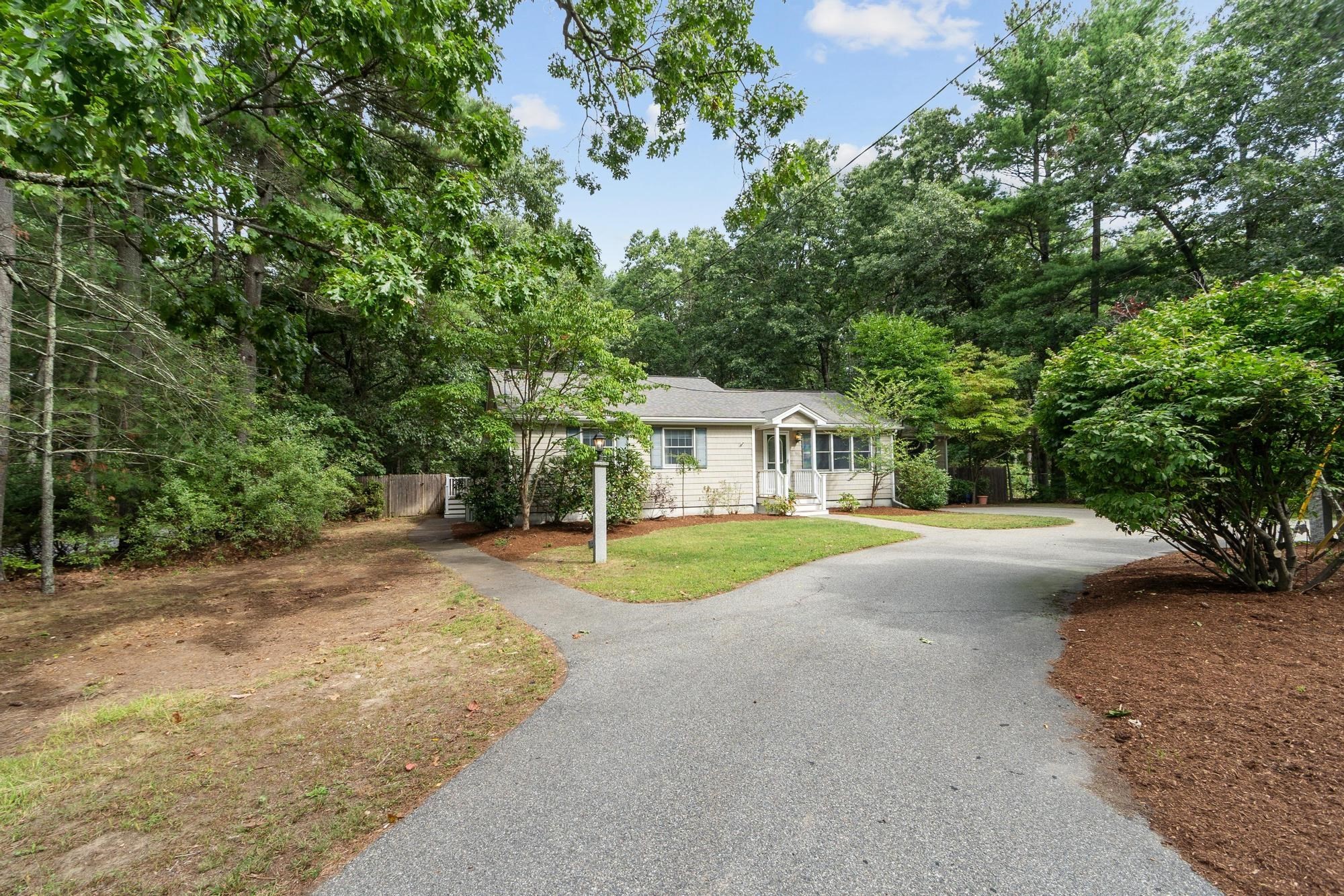 160 Groton Rd Property Photo 2