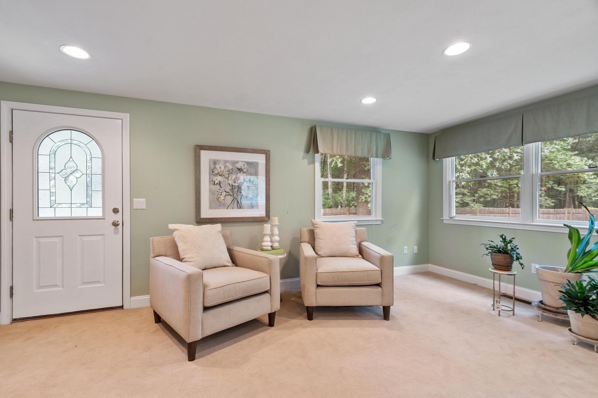 160 Groton Rd Property Photo 16